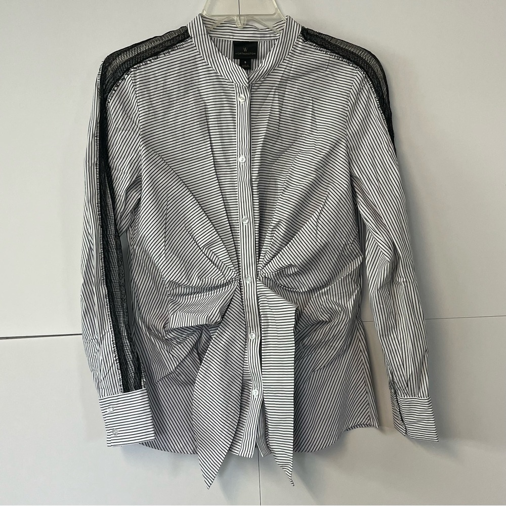 Women’s Worthington Striped Button Down Long Sleeve Shirt. Size Small